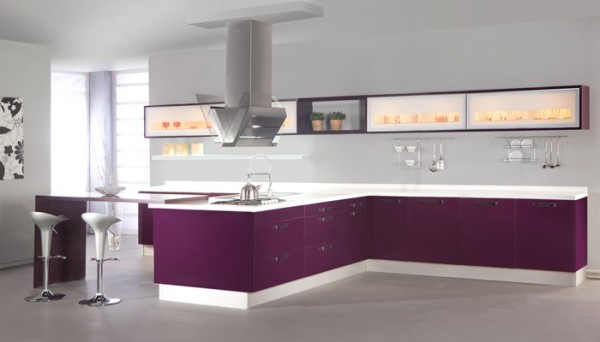 sade tasarımlı mor renkli modern mutfak tasarımı