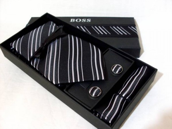 erkekler için sevgililer günü hediyesi kazak modeli