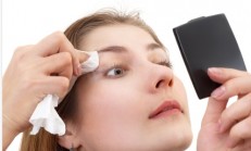 Göz makyajı nasıl temizlenir?