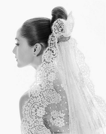 Beyaz Tul Islemeli Gelin Duvagi Modeli Kadin Sitesi Kadinca Mobilya Dekorasyon Moda Kadin Giyim Elbise Modelleri