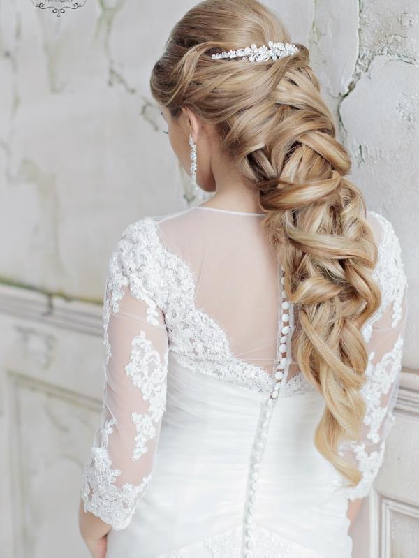 Örgülü uzun sarı gelin saçı Kadın sitesi kadınca, Mobilya, Dekorasyon