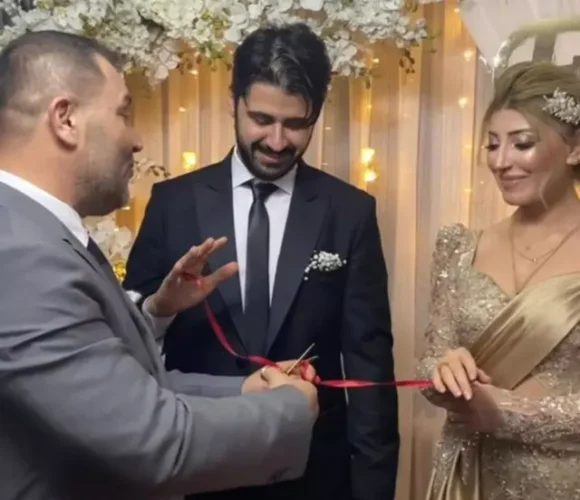 Şarkıcı Emrah’ın görüşmediği oğlu Tayfun Erdoğan evlendi! Bakın hangi ünlü oyuncu ‘babalık’ yaptı