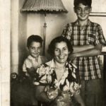 Sonraki yıllarda seslendirme çalışmaları yapan Erdöl Boratap, 1992 yılında Kalkan'a yerleşti ve son yıllarını çok sevdiği bu yörede geçirdi. 75 yaşında hayatını kaybeden Erdöl Boratap, Kalkan'da tiyatro sanatçısı annesi Şükriye Atav'ın yanında toprağa verildi.