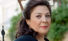 Ünlü Oyuncuya Estetik Şoku! Ameliyat Sonrası Felç Kaldı… Eylem Tanrıver: Hayatımı Çaldılar